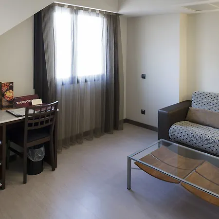 Catalonia Born Hotel 4*