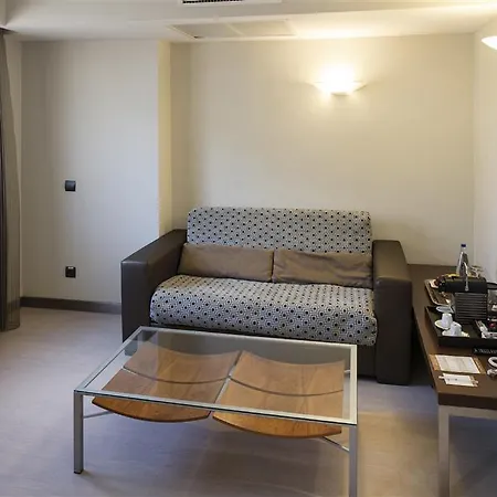 Catalonia Born Hotel 4*