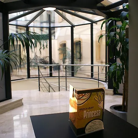 Hotell Catalonia Born 4*