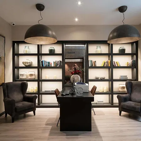 Hotel Catalonia Born 4*
