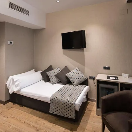 Catalonia Born Hotell