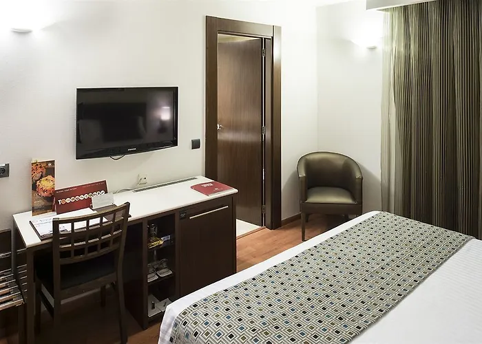 Hotel Catalonia Born