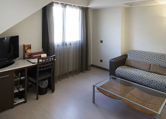 Catalonia Born Hotel 4*