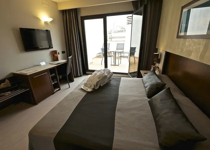 Hotel Catalonia Born 4*