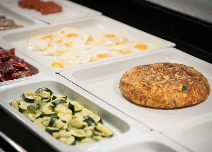 Hotel Catalonia Born 4*