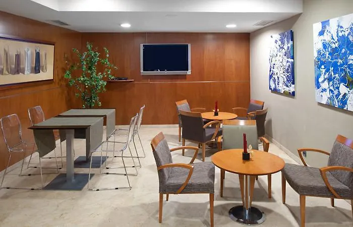 Hotel Catalonia Born