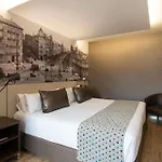 كاتالونيا بورن 4*