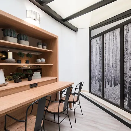 מלון Catalonia Born 4*