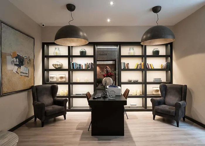Hotel Catalonia Born 4*